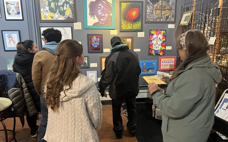 2025-11-10-YoungAtArt-Crowd-8242