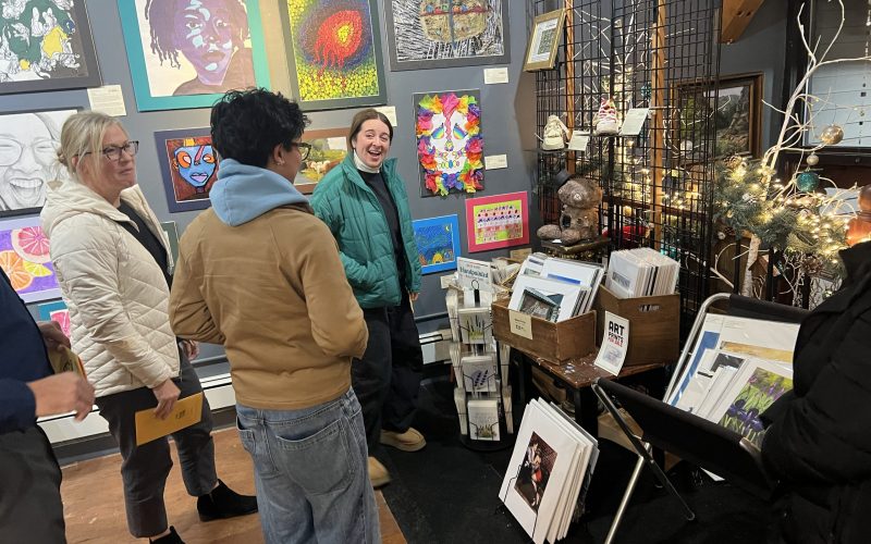 2025-11-10-YoungAtArt-Dionn-MsGonyer-MsMcCalligan-8236