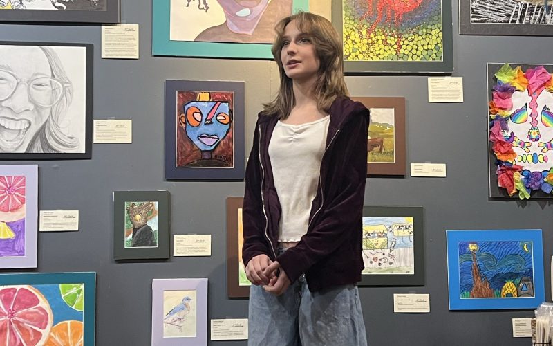 2025-11-10-YoungAtArt-Greta-8294