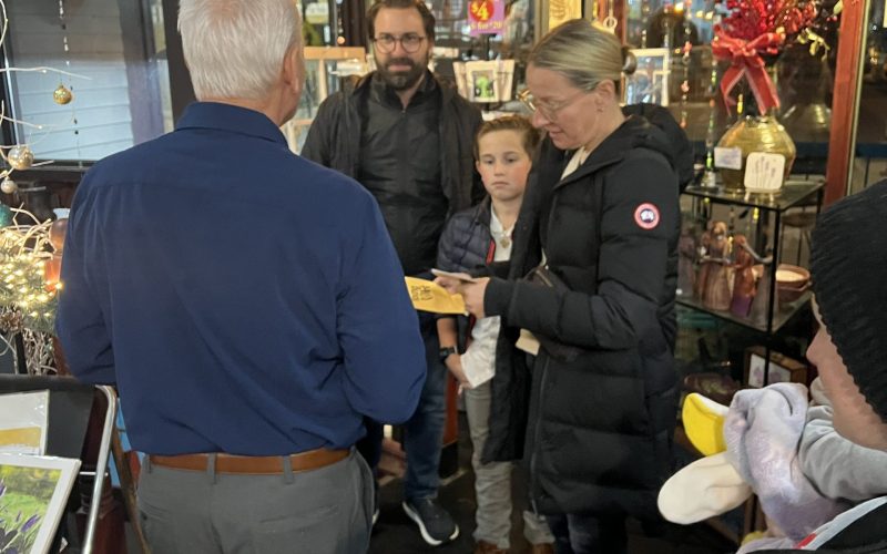 2025-11-10-YoungAtArt-Welcome-DonEisenhauer-8247